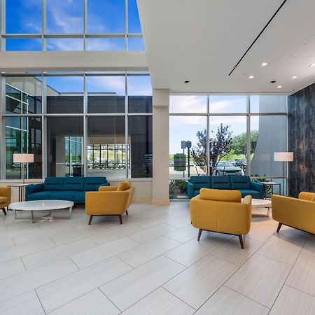 Crowne Plaza Suites Arlington By Ihg Экстерьер фото
