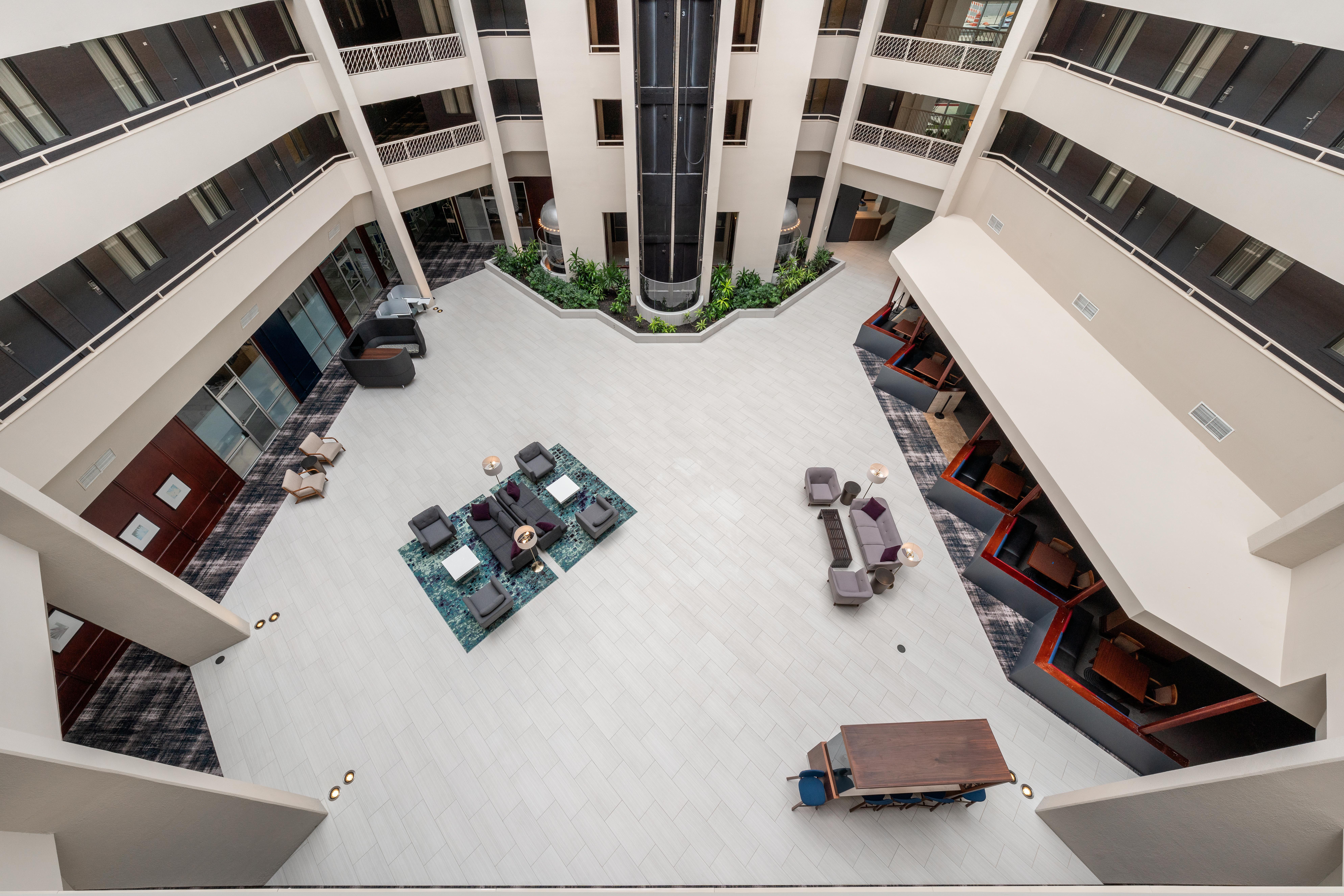 Crowne Plaza Suites Arlington By Ihg Экстерьер фото